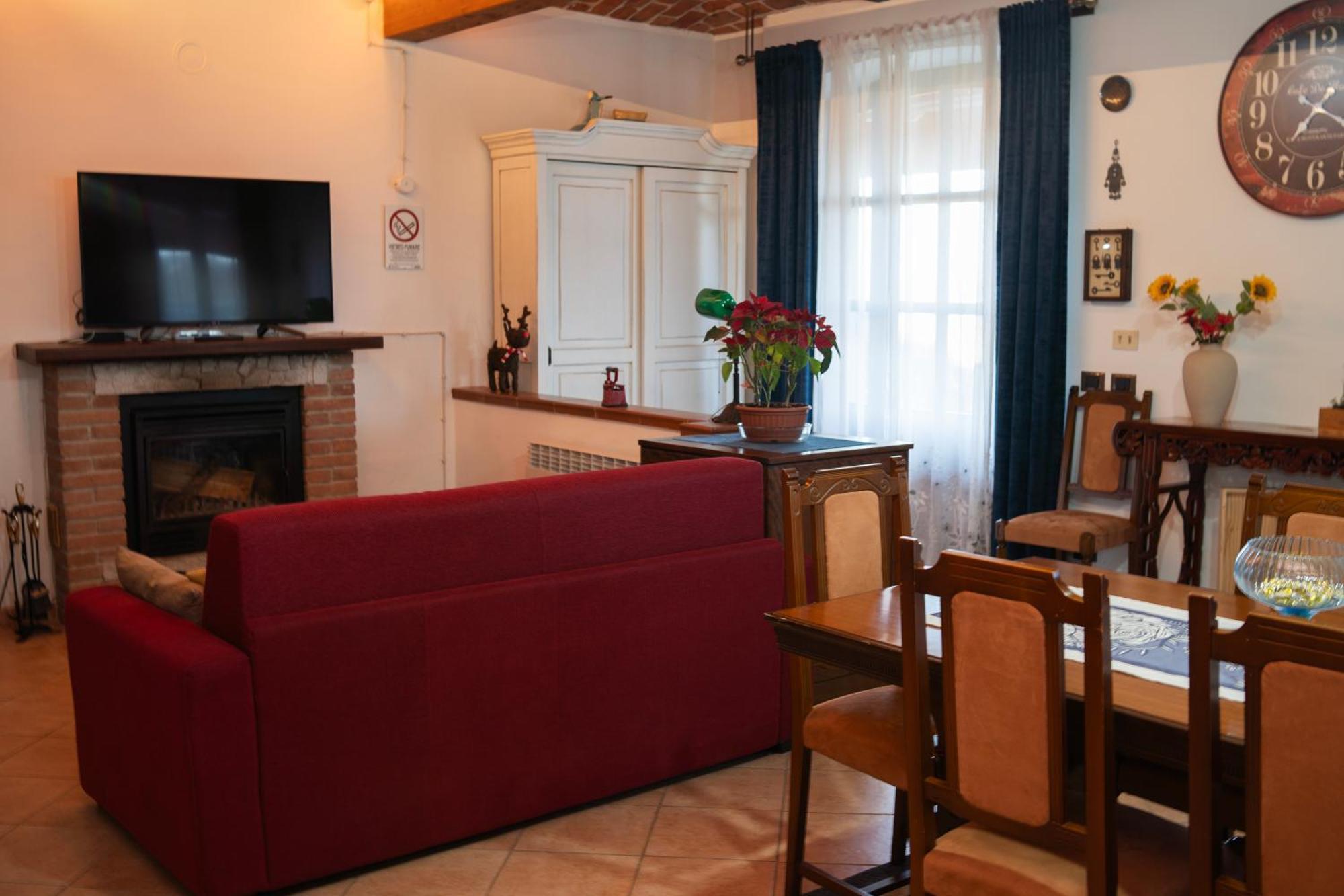 Casa Maya San Martino Alfieri Eksteriør bilde